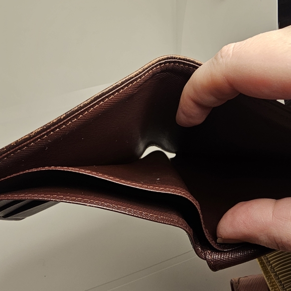 LV Cherry Mini Lin Wallet Bifold with Coin Pouch - Unisex - Picture 7 of 9